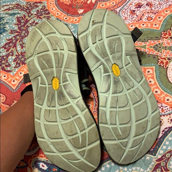 Chaco’s 3 strap with toe loop - Picture 7 of 7